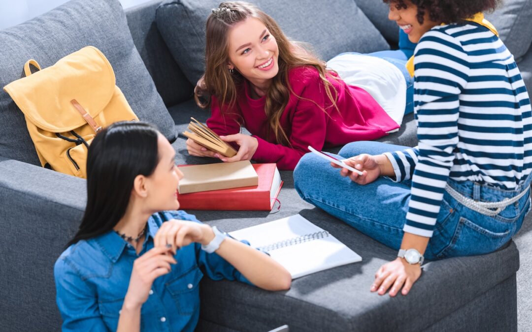 How Do I Handle Housing During College Breaks?